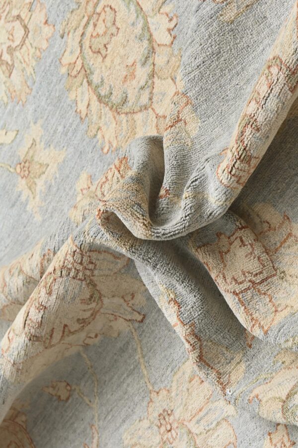 Ziegler Rug 359cm x 269cm / 11ft 9in x 8ft 10in - Image 5