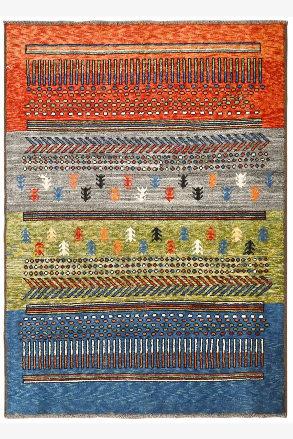 Darya 174cm x 125cm / 5ft 8in x 4ft 1in
