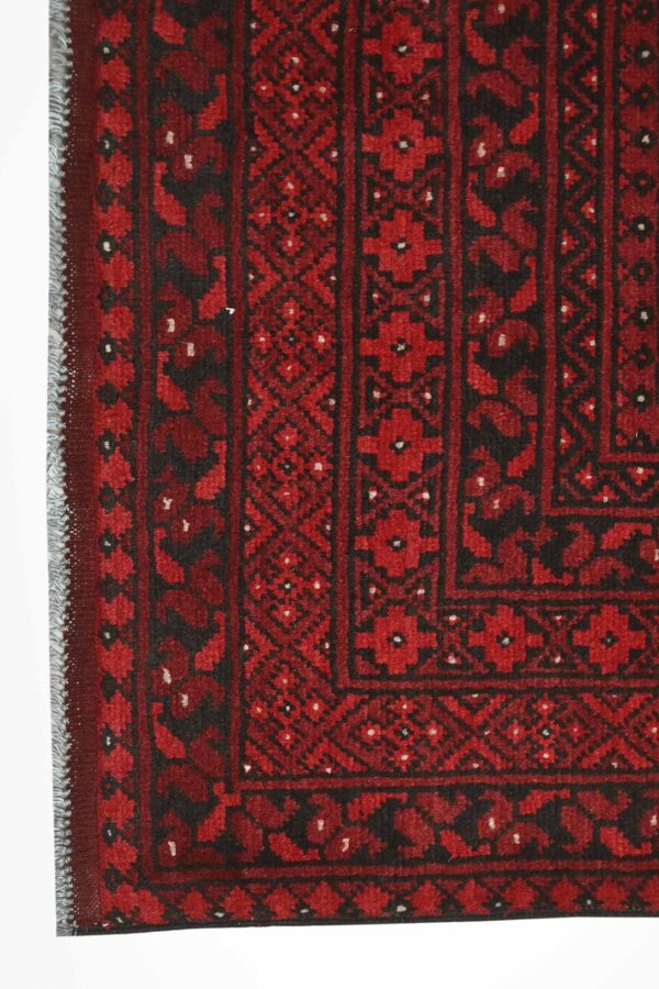 Red Aqchae Rug 236cm x 170cm / 7ft 9in x 5ft 7in - Image 3