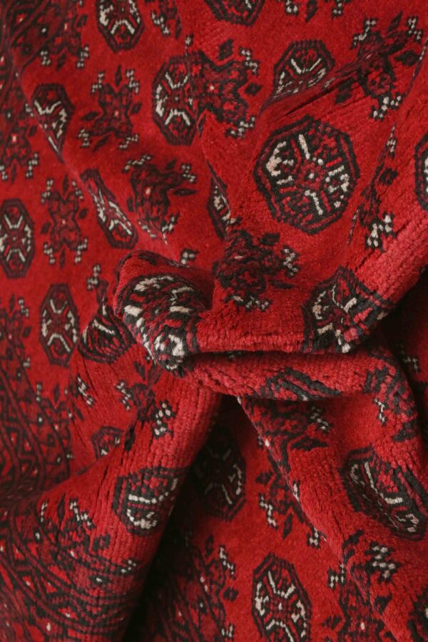 Red Aqchae Rug 236cm x 170cm / 7ft 9in x 5ft 7in - Image 5