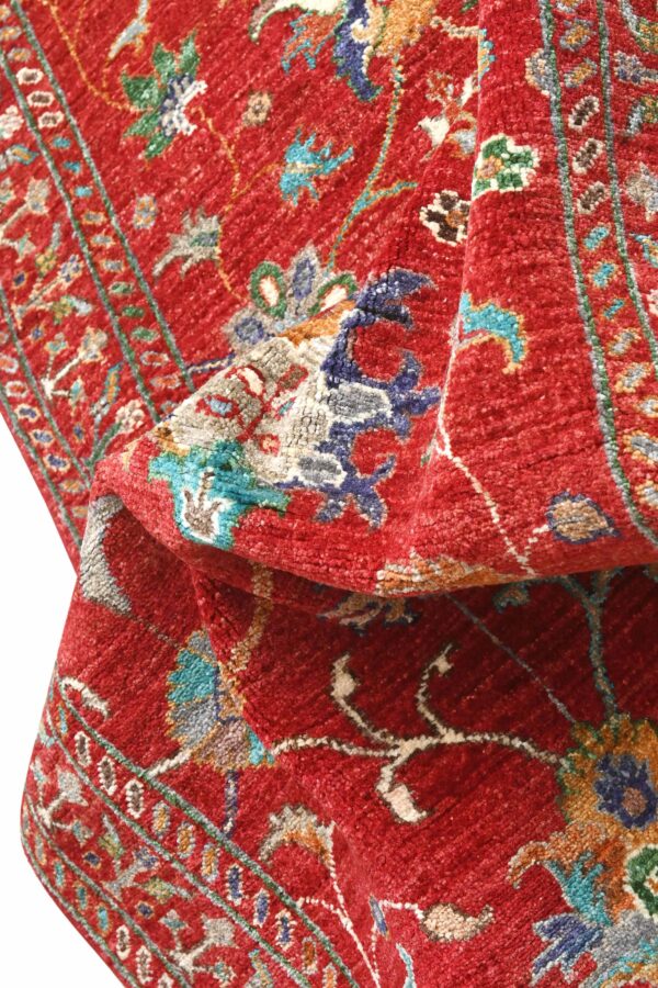 Sultani Runner 246cm x 83cm / 8ft 1in x 2ft 9in - Image 5